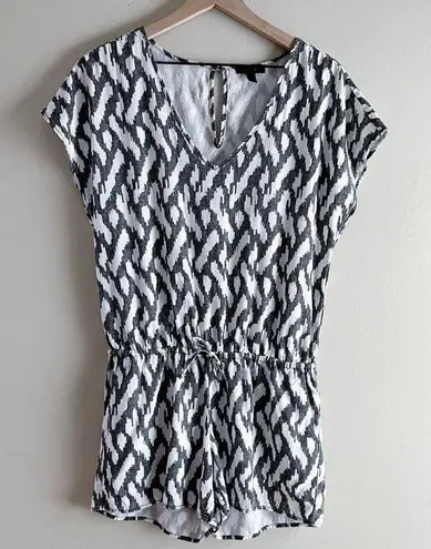 J.Crew  Linen Blend Short Sleeve Romper w/ pockets in Black White Ikat Print, XS