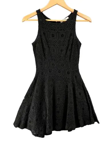 BB Dakota  Dress Womens Size 0 Black Lace Renley Fit Flare Mini Party Evening