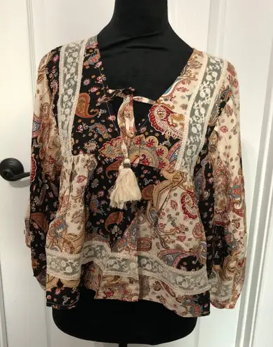 Boho B.O.C Collective Paisley Print Blouse With Tassel Tie Size Small NWT Size undefined