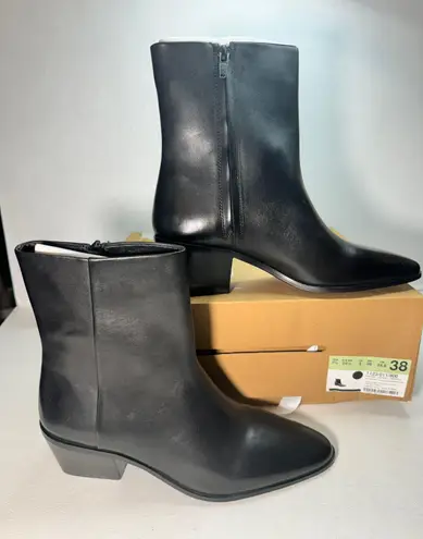 ZARA Leather ankle boots almond toe casual classic comfy style fashion fall
