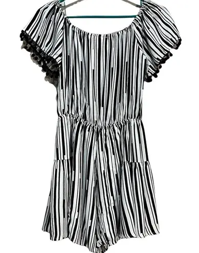 ee: Some Black and White Striped, Off the Shoulder Romper Size Small