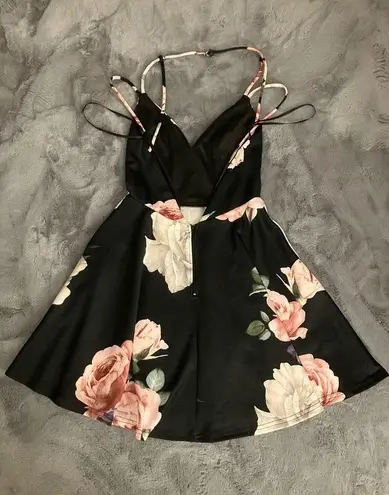 Trac NWT strappy low back formal dress