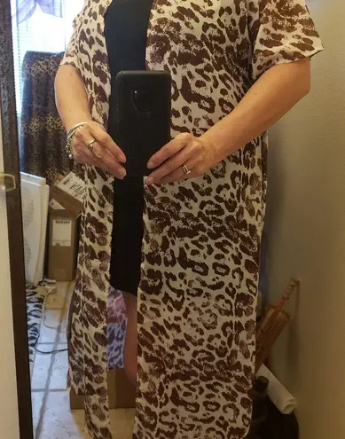 Leopard print cardigan or robe Brown Size L
