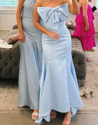 Mac Duggal Blue Strapless Bow Mermaid Gown