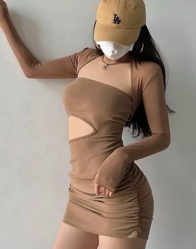 Aritzia Tan cropped cardigan shawl long sleeve small coat top