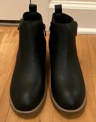 Jeossy Women's 905 Ankle Boots, Classic Low Heeled Short Booties Black Size 8