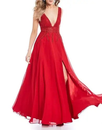 Gianni Bini GB Deep V Appliqué Gown