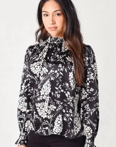 Hunter Bell blouse good condition