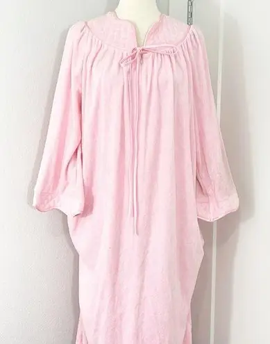 Vintage 70s Evelyn Pearson Large Pink Terrycloth Housecoat Dress with Pockets