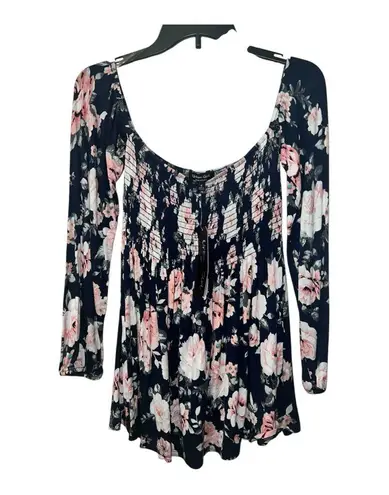 Urban Girl Floral Print Long Sleeve Women's Blouse size Small Ruching to bodice