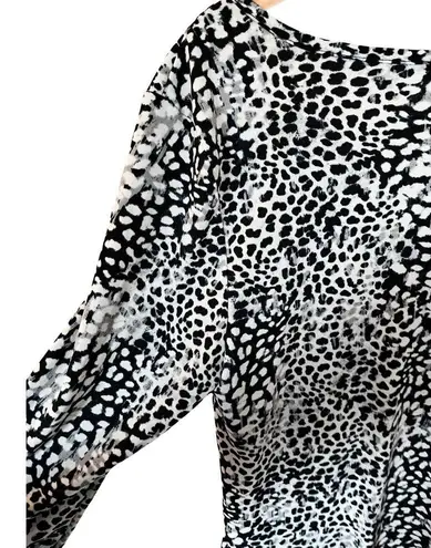 Robert Rodriguez Faux Wrap Blouse Animal Print White Black Long Sleeve Large EUC
