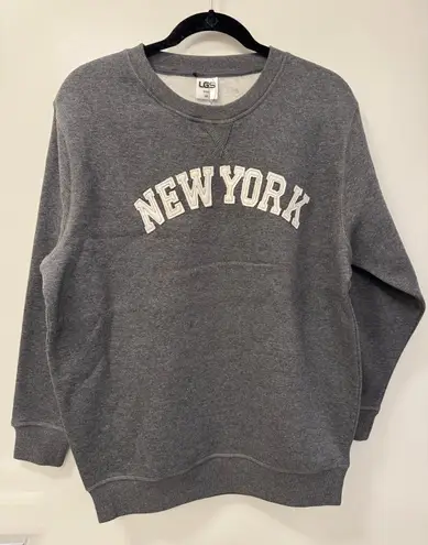 NWT New York Unisex Medium Fleece Lined Gray Cotton NY Crewneck Sweatshirt