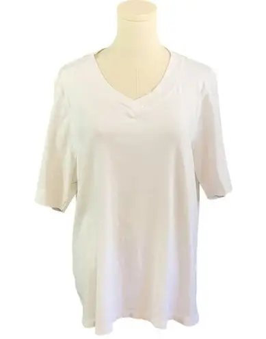 CJ Banks Plain White V Neck Tee Size 1X