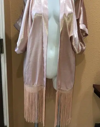 Steve Madden  cold shoulder satin kimono
