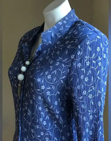 draper's & damon's Blue With White Embroidered Collared Button Top Size P XL