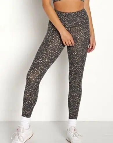Varley Lets Move High Waist Legging Cluster Leopard Animal Print sz Large🕶️