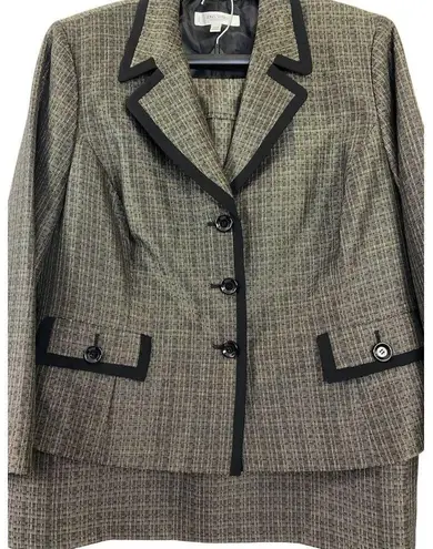 Jones Studio Women's Skirt Suit