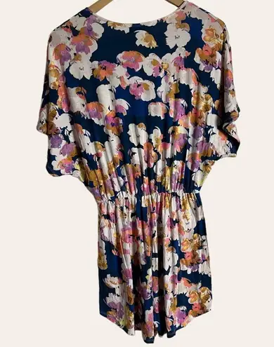 Yumi Kim Navy Blue Floral Print V-Neck Dolman Short Sleeve Romper Size XS