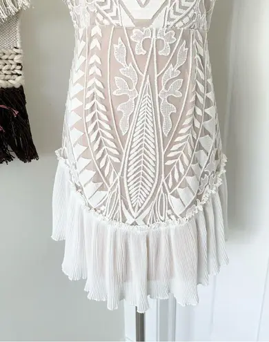 Hello Molly  Something To Be Said Ruffled Embroidery Lace Dress White Size 6 NWT