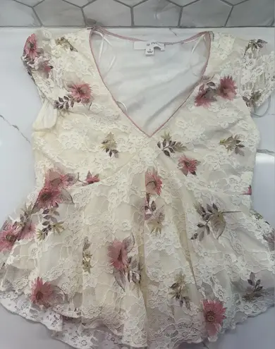 La Peche White Top with Pink Trim