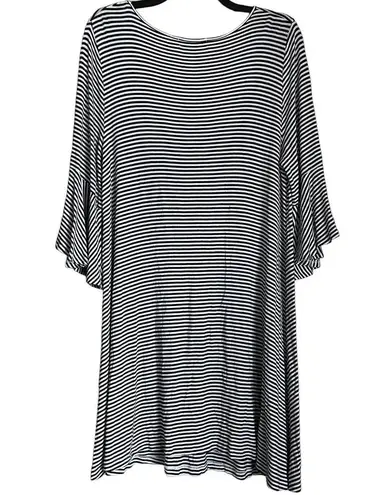 Harlow & Rose Black & White Striped T