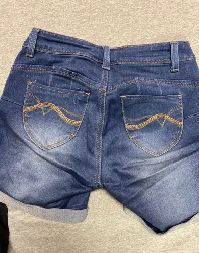 Hot Kiss Jean Shorts