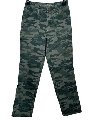 Universal Threads Universal Thread Green Camoflauge Ankle Pants Size 0/25 EUC #VEG-0214