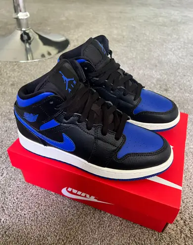 Nike Air Jordan 1 Mid GS Hyper Royal