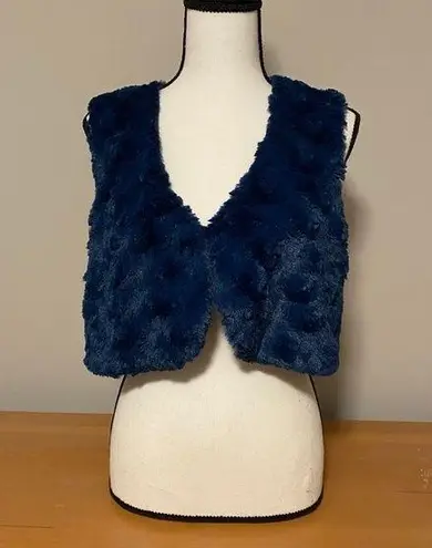 Apt. 9  || Teal faux fur vest