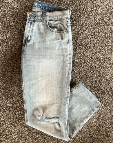 Old Navy Size 2 womens boyfriend jeans- 