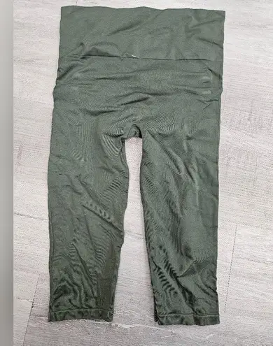 BLANQI EVERYDAY Hipster Support Capri Leggings Large Green Size undefined