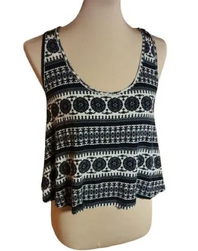 Vtg Y2K Deb geometric open back crop top