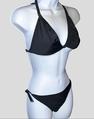 Xhilaration Nwot Xhileration black 2 piece bikini! Cool design on back!
