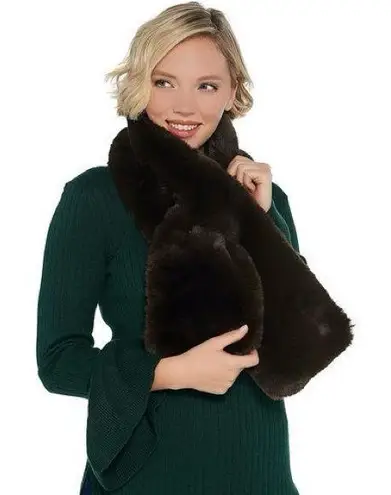 Martha Stewart Faux Fur Pull