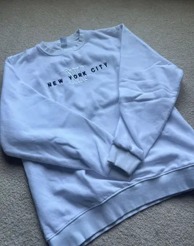 White NYC Sweatshirt Size M