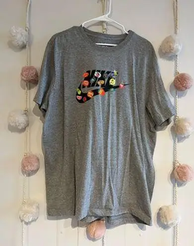 Nike tee