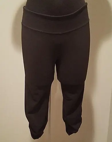 Soybu  Lotus Fit Black Capris (Small) thumbnail 1