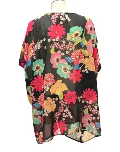CCC Floral Sheer Kaftan Kimono Jacket Open With V Neck Short Sleeves One Size Black Size L
