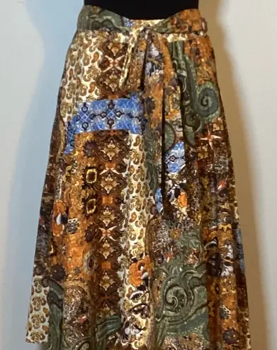 MIX NOUVEAU WOMENS SKIRT NEW YORK FULL FLAIR TWIRL SKIRT TAG IS SM RUNS BIG Gold