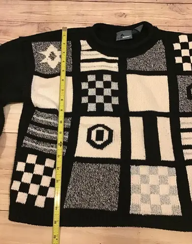 Liz Wear black and white vintage striped crewneck sweater -petite