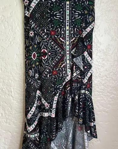 Me 2 Magic Hi Low flare skirt size Large elastic waistband ruffled bottom White