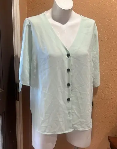 Apt. 9  mint green button up short sleeve shirt nwt