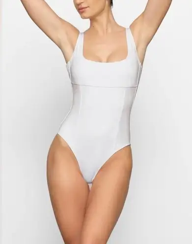 SKIMS  SCULPTING SWIM TANK ONE PIECE SWIMSUIT IN MARBLE WHITE SIZE 3X