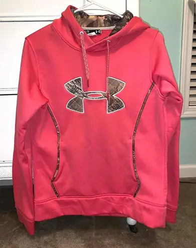 Under Armour Under Armor Pink Camo Hoodie Size M 14 65 Off Retail From Cassie