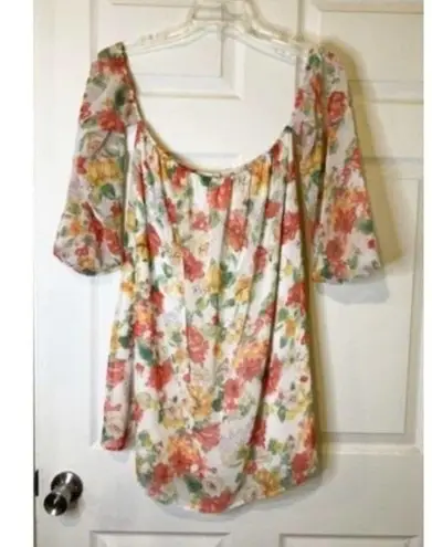CEU) HUG Women Size medium floral dress off shoulder sleeves Elastic Top blouse White