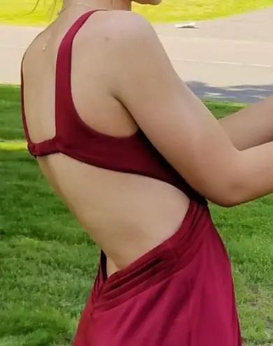 Clarisse burgandy pleated red prom dress