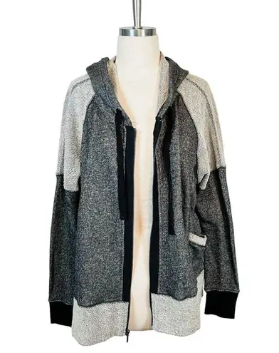 DKNY  SUPER SOFT GRAY AND BLACK ZIP UP HOODIE JACKET POCKETS WOMEN SIZE SMALL