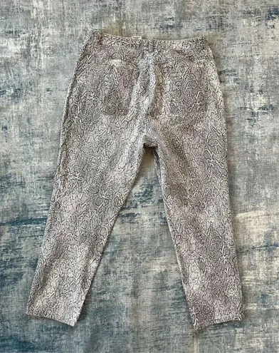 Ruby Rd  Gray Snake Print Cropped Denim Jeans Size 10