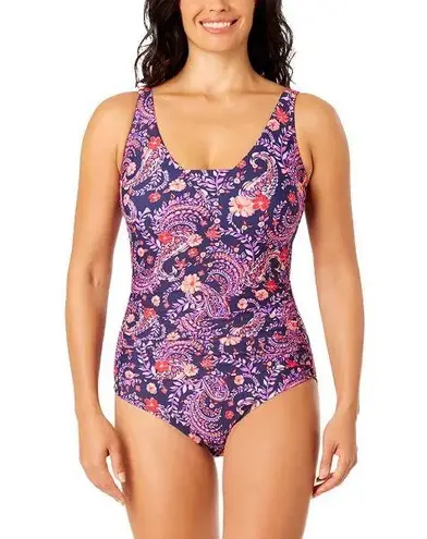 Land’s end one piece swimsuit Full Coverage Bottom
Removable Soft Cups nwt Red Size M