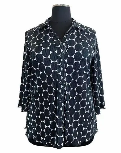 Dress Barn 2X  Polka Dot Button Down Shirt